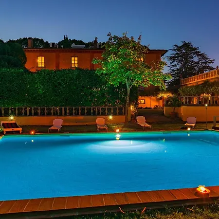 Villa Delle Sophore 16&4, Emma Cortona